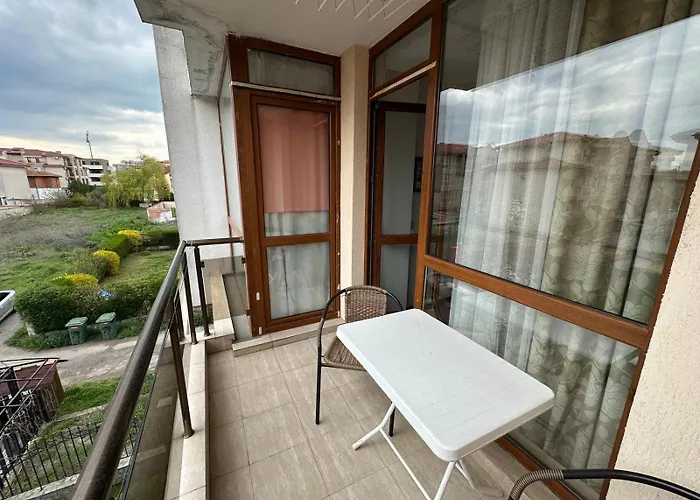 Apartamento Emilia Ravda